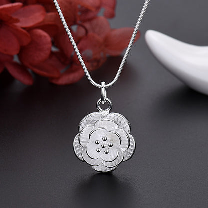 Collana pendente fiore