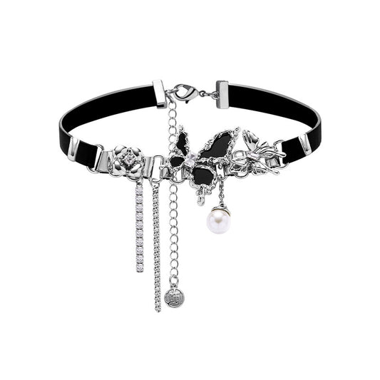 Collana farfalla nera da donna