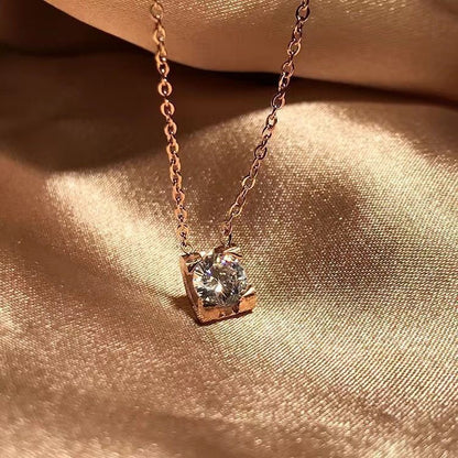 Collana solitario diamante