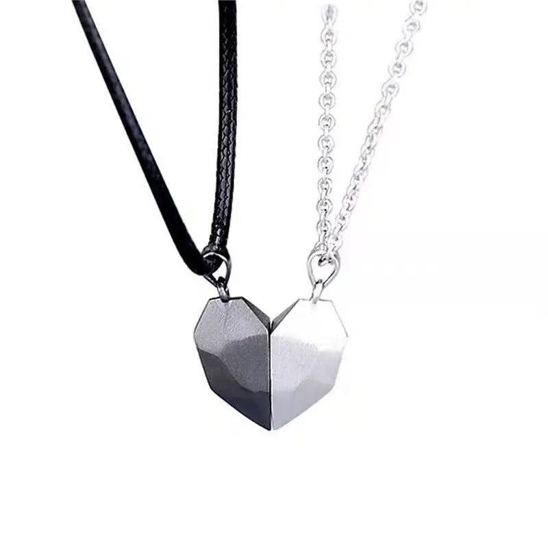 Coppia di collane magnetiche Amore