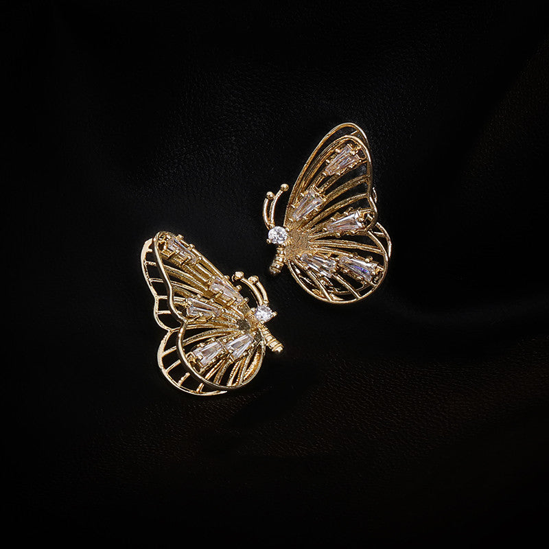 Orecchini farfalla tridimensionali