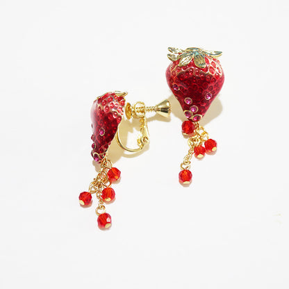 Orecchini fragola smaltati con nappa