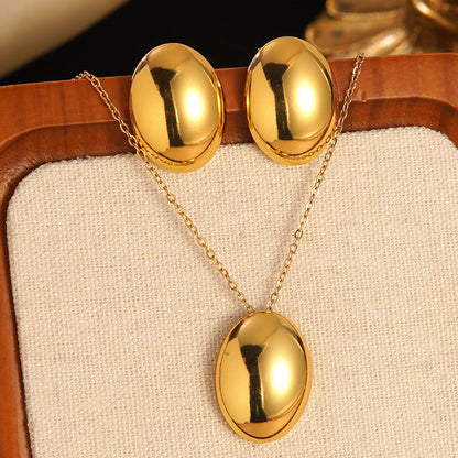 Collana e orecchini floreali