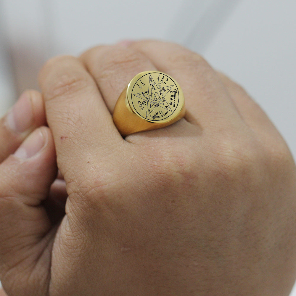 Anello stella geometrico