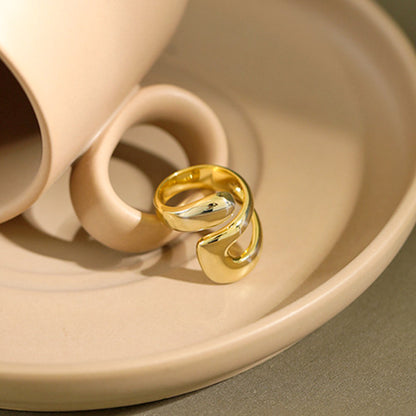 Anello croce geometrica a goccia