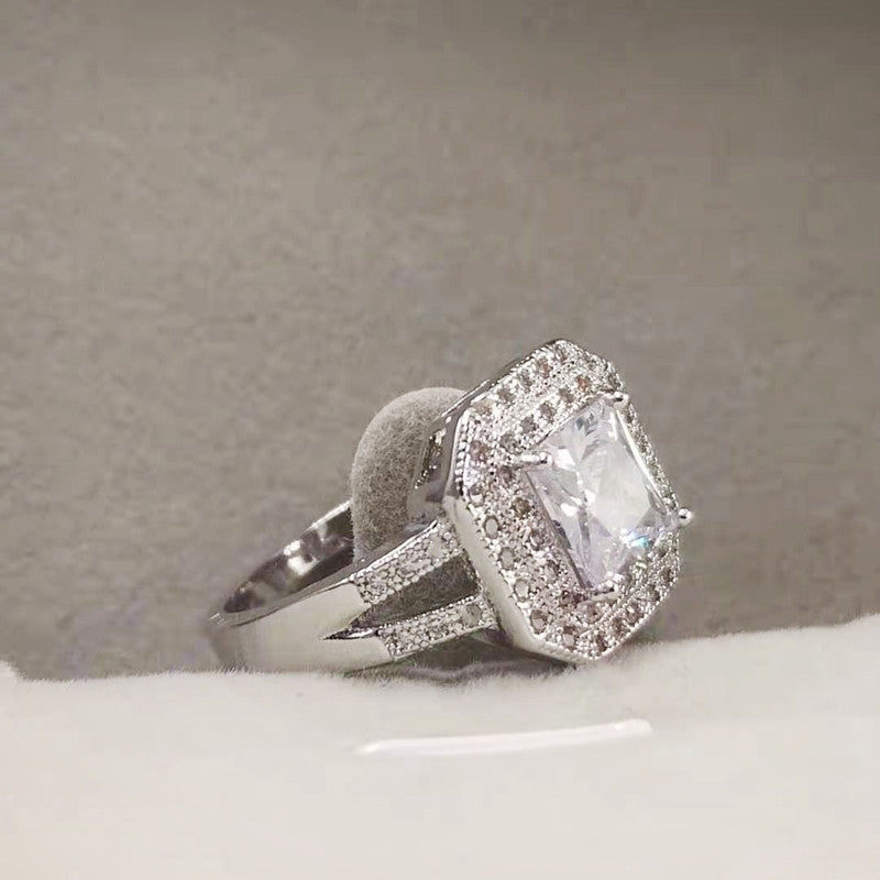 Anello topazio e diamanti
