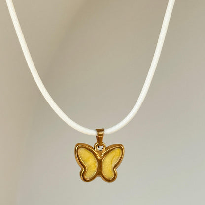 Collana con farfalla smaltata