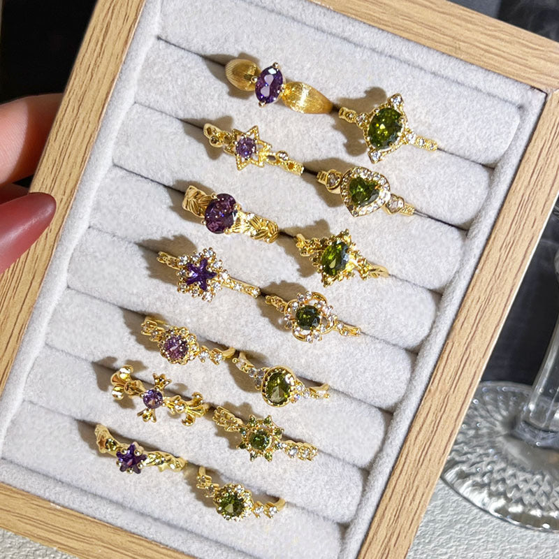 Anello con pietre multicolore