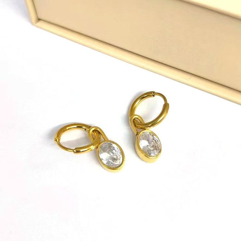 Orecchino piercing strass