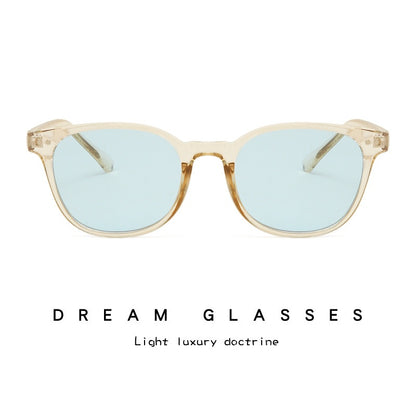 Occhiali da sole stilizzati