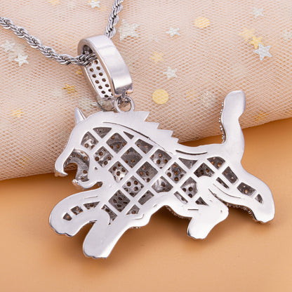 Collana con ciondolo leopardo