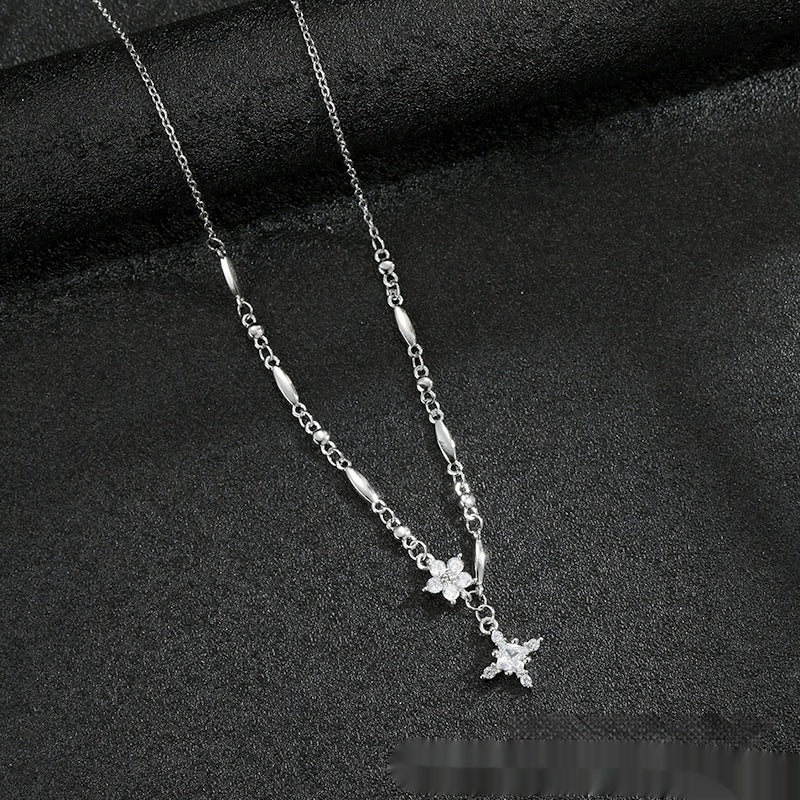 Collana fiocco di neve in titanio