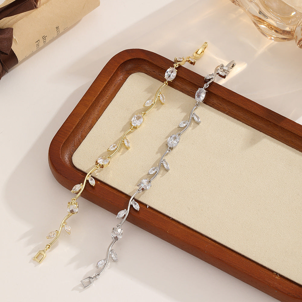 Bracciale foglia rattan con zircone