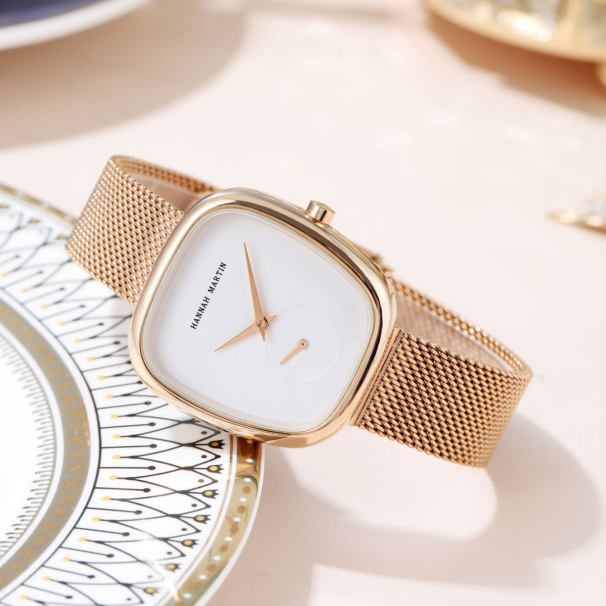 Orologio in acciaio con cinturino mesh