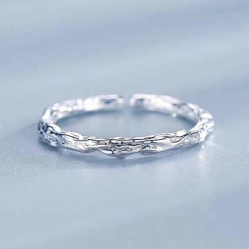 Anello donna aperto texturizzato