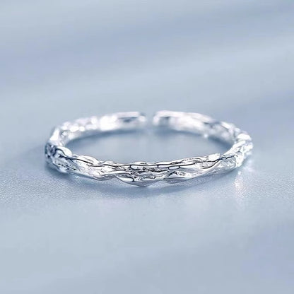 Anello donna aperto texturizzato