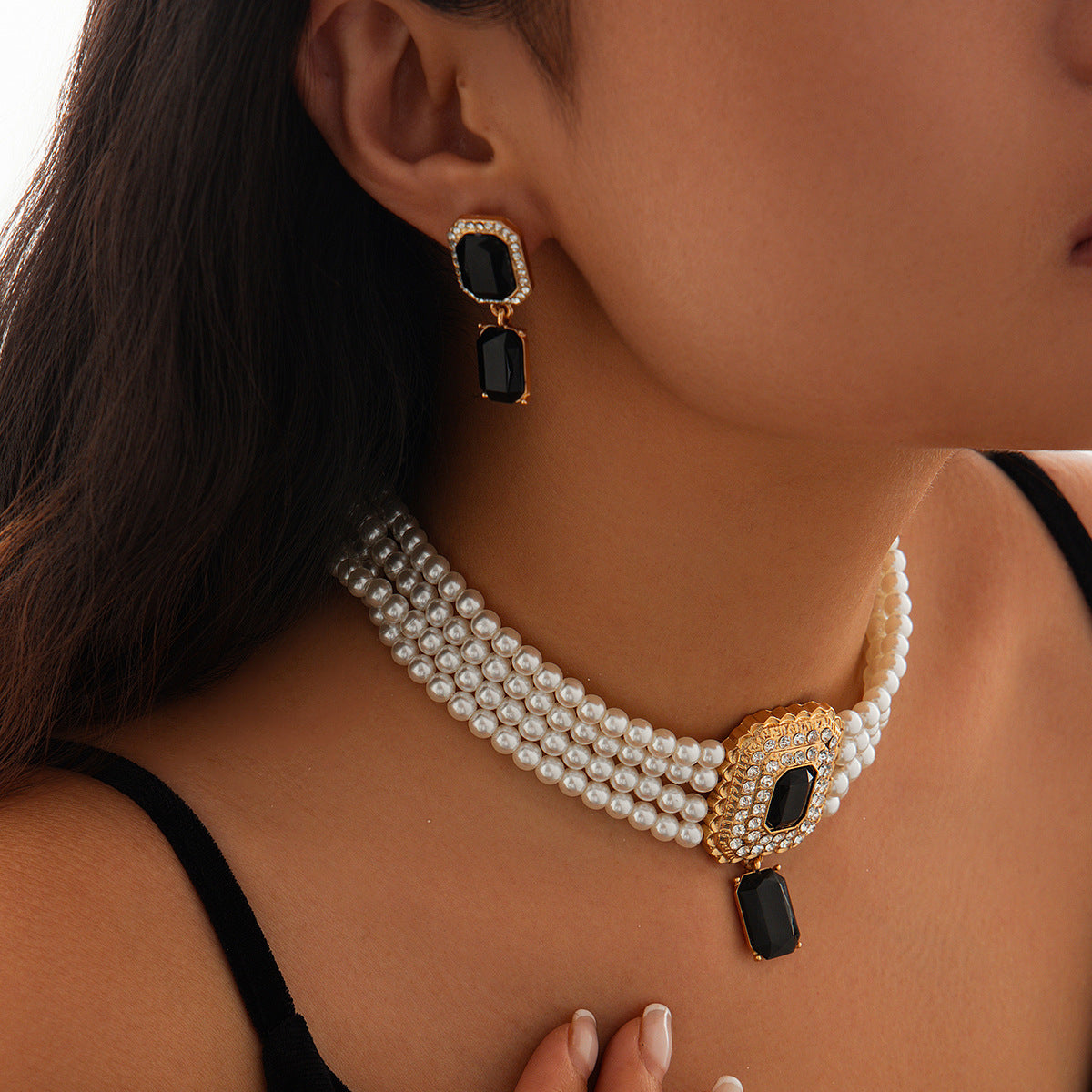 Collana di perle geometrica