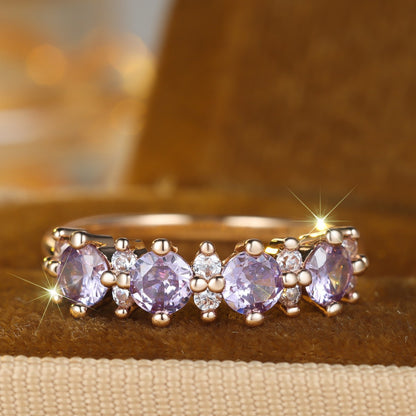 Anello viola con facette