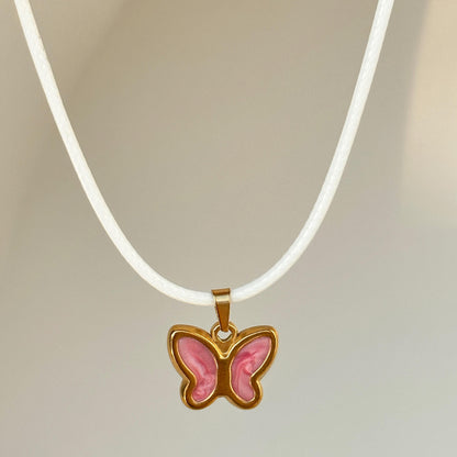 Collana con farfalla smaltata