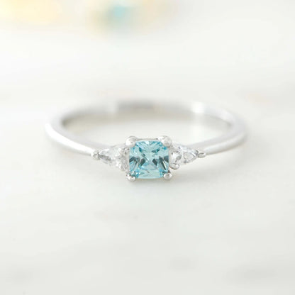 Anello quadrato argento zirconi