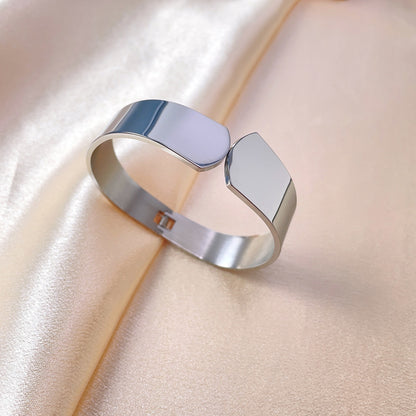 Bracciale titanio minimalista resistente