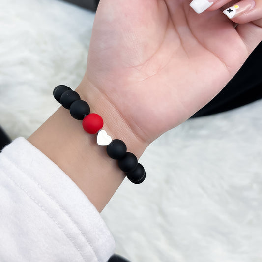 Bracciale elastico cuore con charm