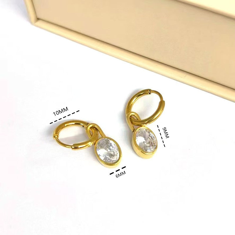 Orecchino piercing strass