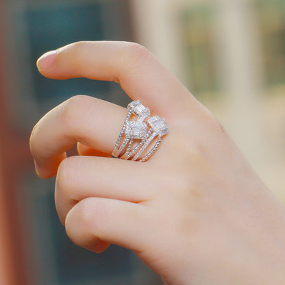 Anello zirconi traforato intarsiato