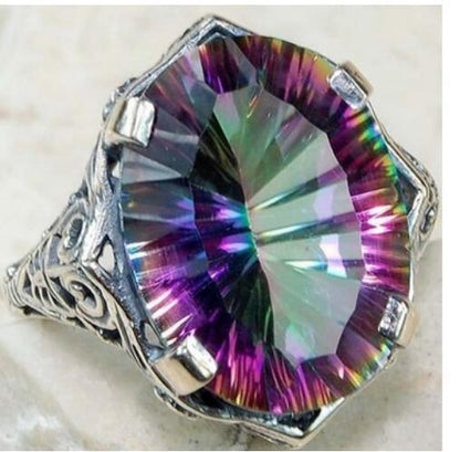 Anello in zircone rotondo