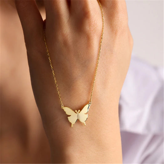 Collana farfalla e lettera