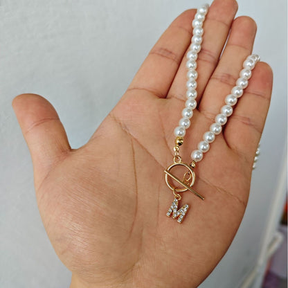 Collana perle con lettere