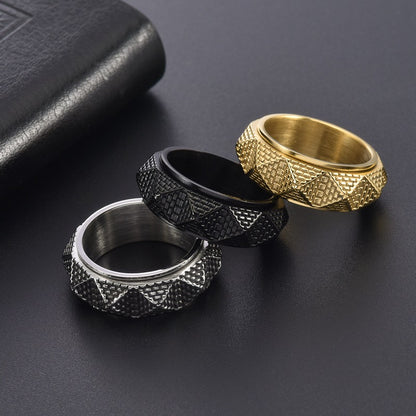 Anello uomo con piramide