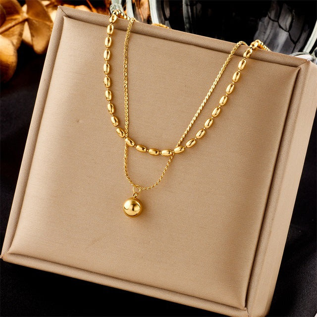 Collana con perline geometriche