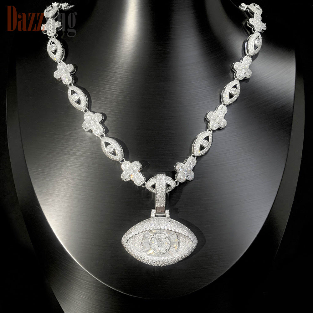 Set collana con croce e occhio