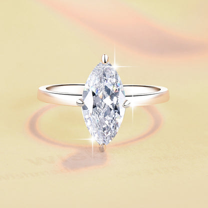 Anello moissanite casuale