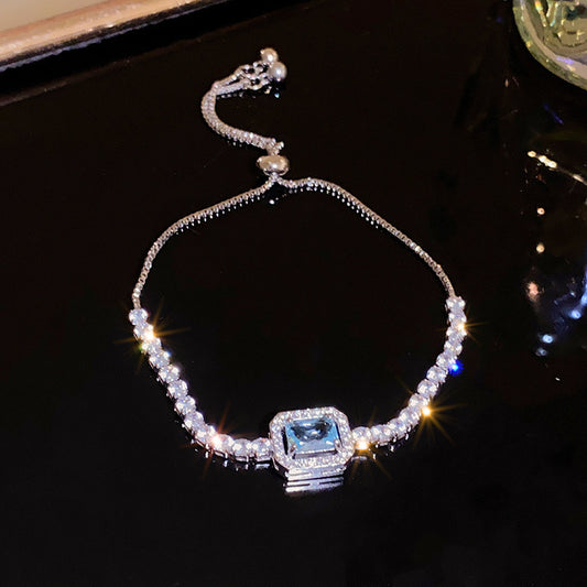 Bracciale fiore zircone quattro petali