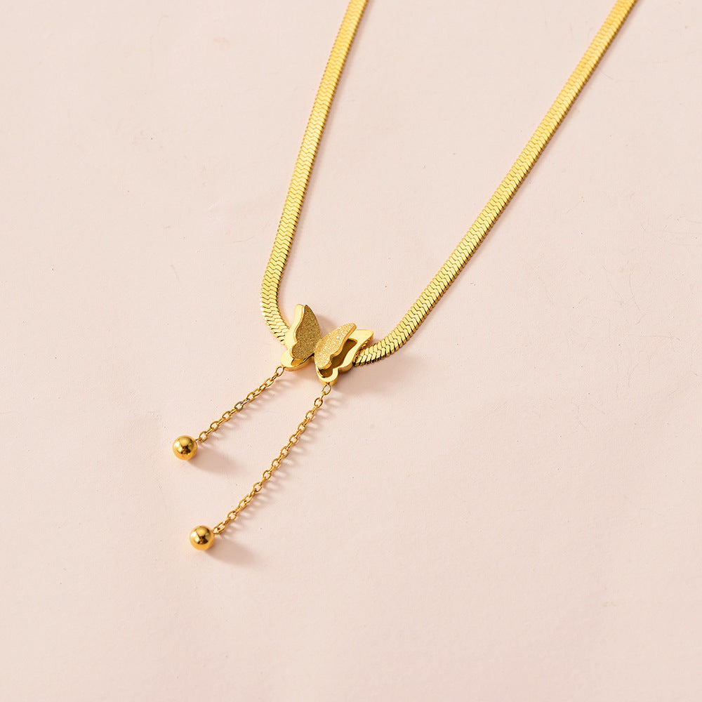 Collana farfalla cuore satinata