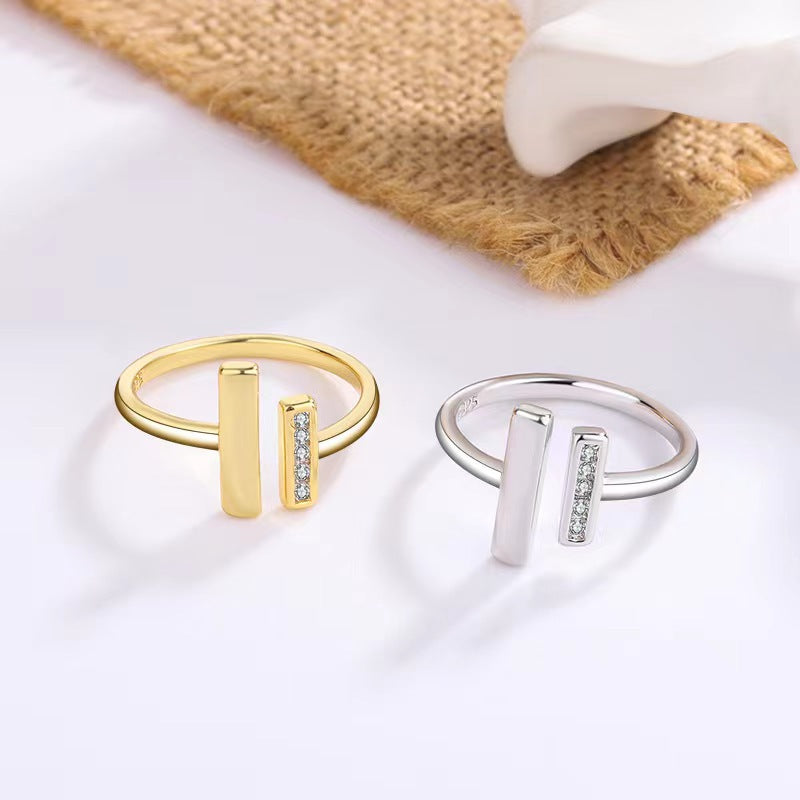 Anello doppia T minimalista