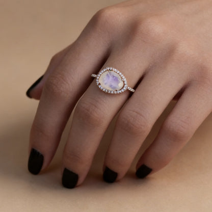 Anello placcato oro con pietre