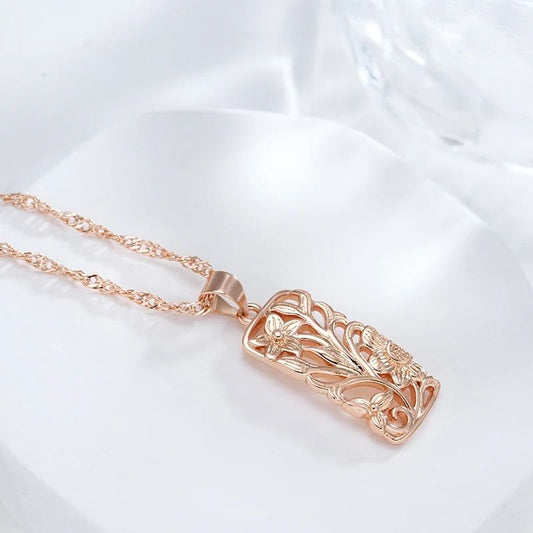 Collana fiore traforato