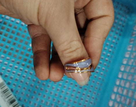 Anello smaltato placcato oro da donna