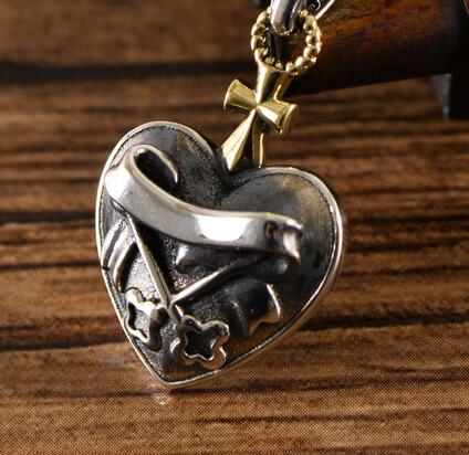 Pendente croce cuore