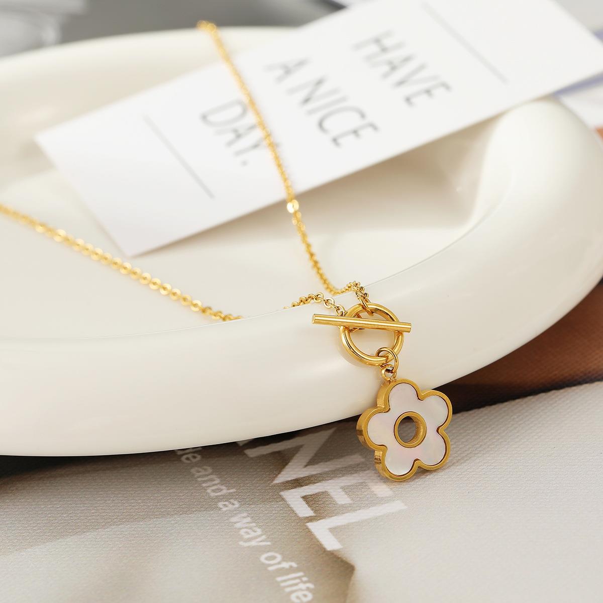 Collana acciaio titanio robusta