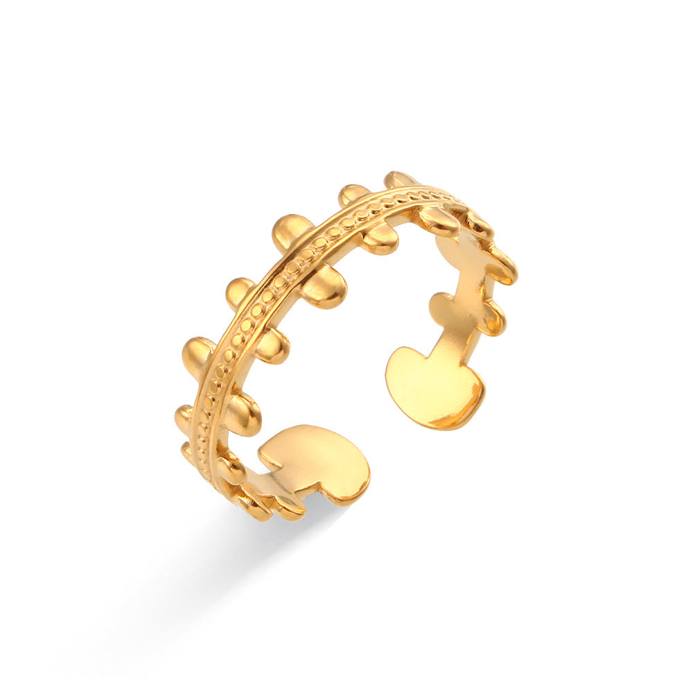 Anello traforato intrecciato